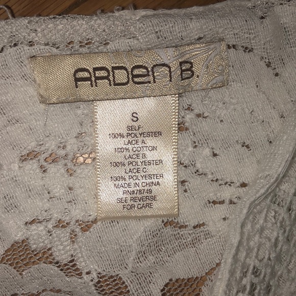 Arden white lace top - Picture 3 of 4